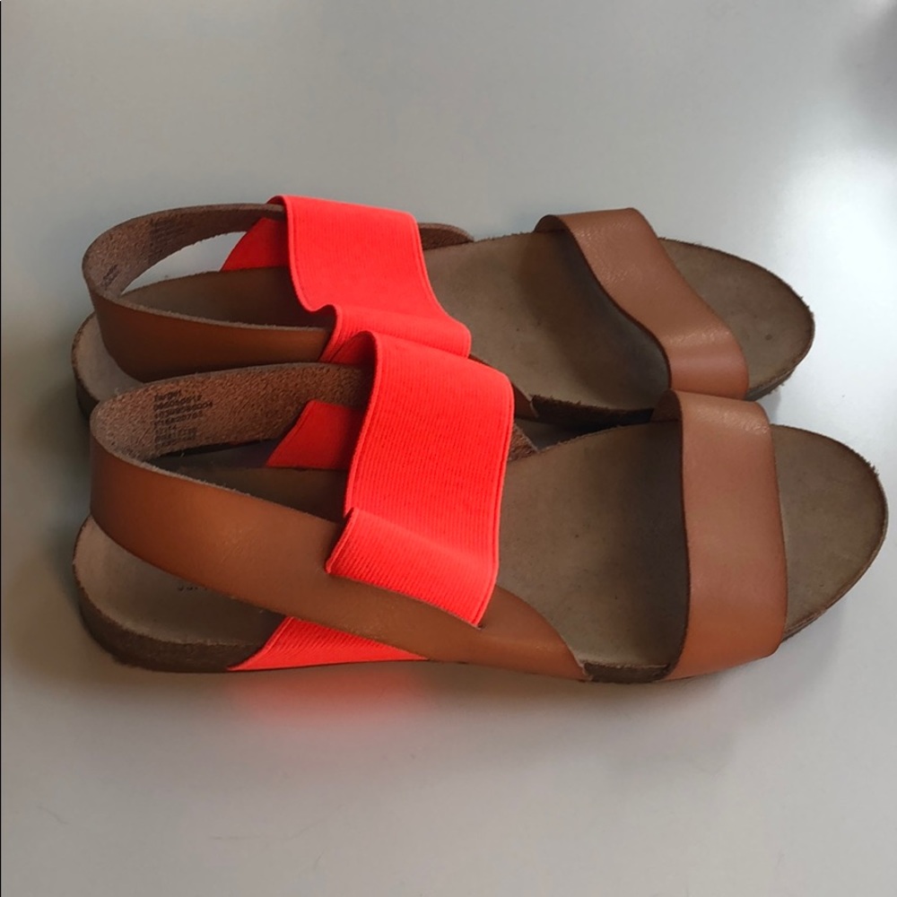 Adorable Mossimo Sandals, 7.5